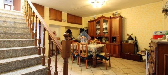 2 bedrooms House in Rivoli, Italy No. 120543 18