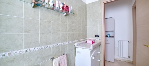 4 rooms Apartment in Catania, Italy No. 324350 38