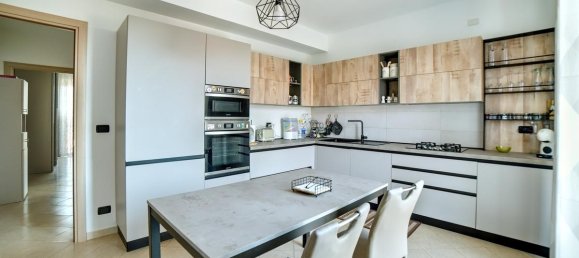 4 rooms Apartment in Catania, Italy No. 324350 25