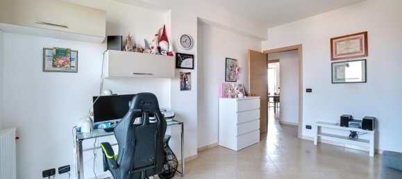 4 rooms Apartment in Catania, Italy No. 324350 5