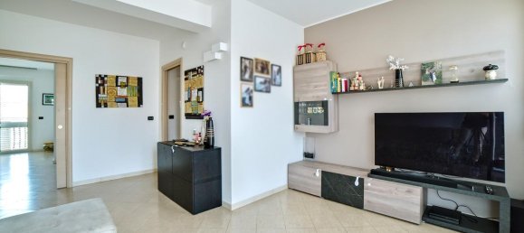 4 rooms Apartment in Catania, Italy No. 324350 15