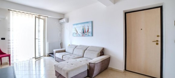 4 rooms Apartment in Catania, Italy No. 324350 12