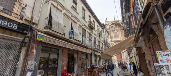 Ático de 4 dormitorios en Granada, Spain No. 18427 40