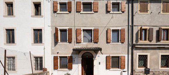 Casa de 5 divisões em Soave, Italy N.º 14843 2