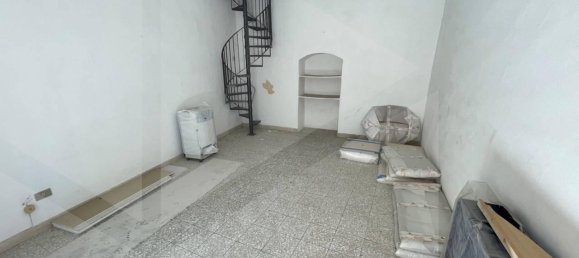 2-salle Appartement à Andria, Italy No. 9437 8