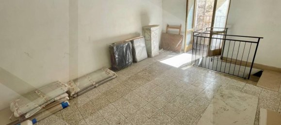 2-salle Appartement à Andria, Italy No. 9437 9