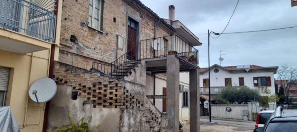 Квартира с 4 комнатами в Пескара, Италия № 29565 6