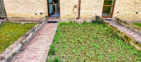 2 rooms Apartment in Monte Roberto, Italy No. 284981 5