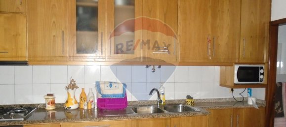 2 bedrooms House in Oura, Portugal No. 169610 6