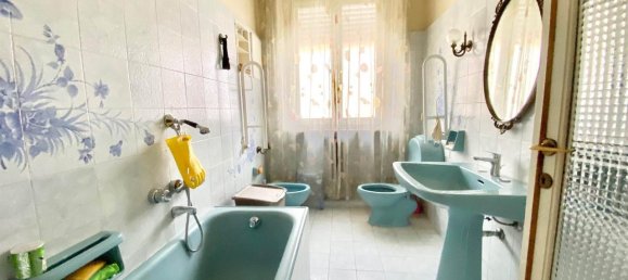 6 rooms Apartment in Pistoia, Italy No. 70440 13