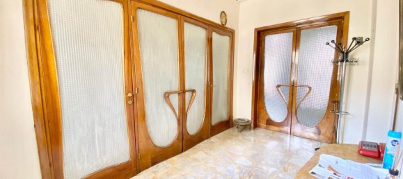 6 rooms Apartment in Pistoia, Italy No. 70440 15