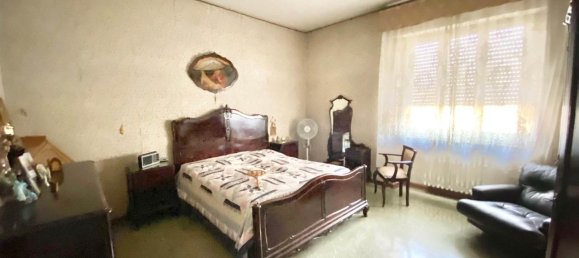 6 rooms Apartment in Pistoia, Italy No. 70440 12