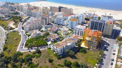2 bedrooms Apartment in Portimao, Portugal No. 62323