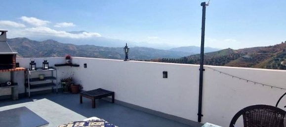 4 bedrooms Townhouse in Cutar, Spain No. 186064 6