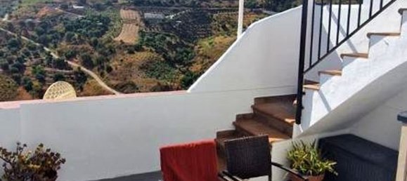 4 bedrooms Townhouse in Cutar, Spain No. 186064 7