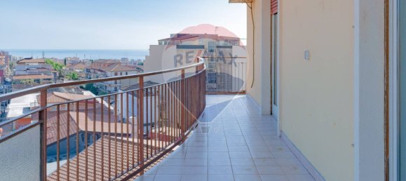 3 bedrooms Apartment in Catania, Italy No. 132660 25