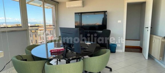 4 rooms Apartment in Rome, Italy No. 336982 7