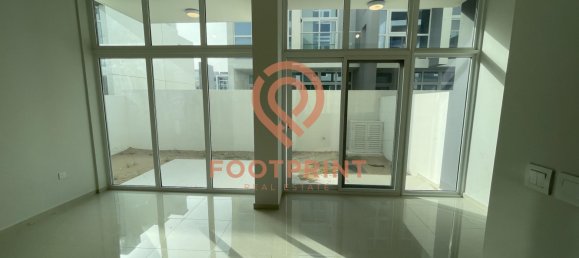 Moradia em banda T5 em Dubai, UAE N.º 24476 9