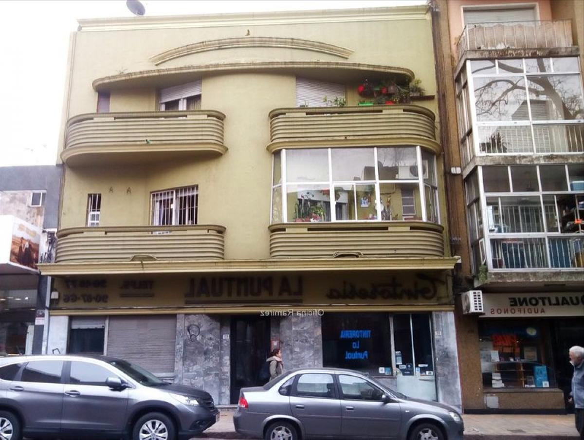 2 bedrooms Apartment in Montevideo, Uruguay No. 5328