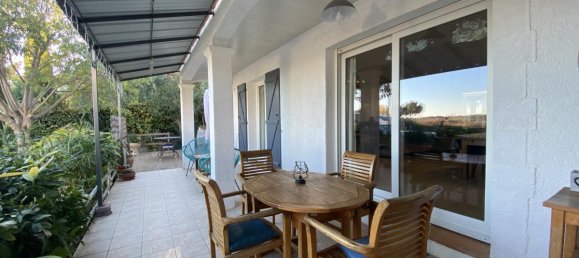 4 bedrooms House in Pezenas, France No. 17011 6