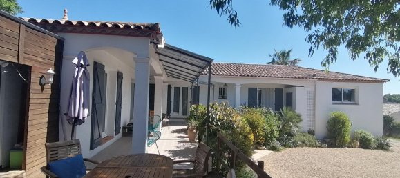 4 bedrooms House in Pezenas, France No. 17011 2