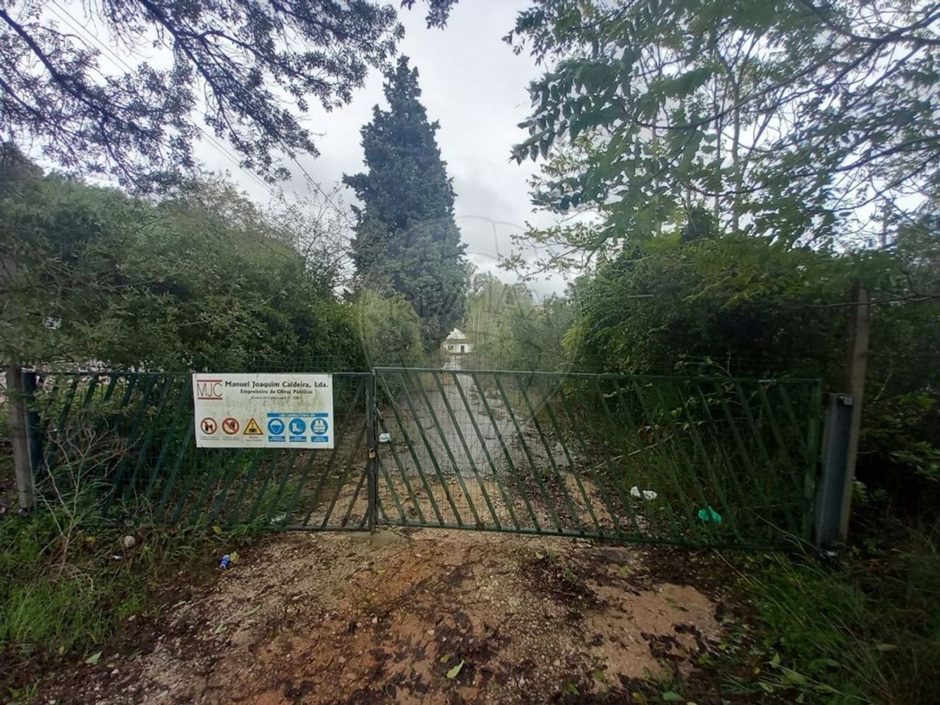 140m² Warehouse in Torres Novas, Portugal No. 69413