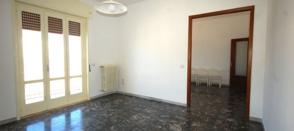 6 bedrooms Apartment in Novoli, Italy No. 339401 17