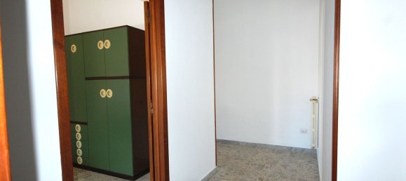 6 bedrooms Apartment in Novoli, Italy No. 339401 14