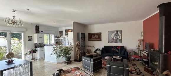 Villa de 4 dormitorios en Saint-Quentin-la-Poterie, France No. 336323 3