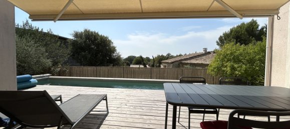 Villa de 4 dormitorios en Saint-Quentin-la-Poterie, France No. 336323 2