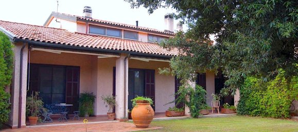 18 rooms Villa in Castiglione della Pescaia, Italy No. 145473 3