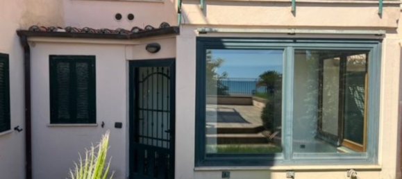 5 rooms Apartment in Anzio, Italy No. 48599 33
