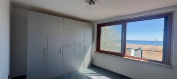 5 rooms Apartment in Anzio, Italy No. 48599 27