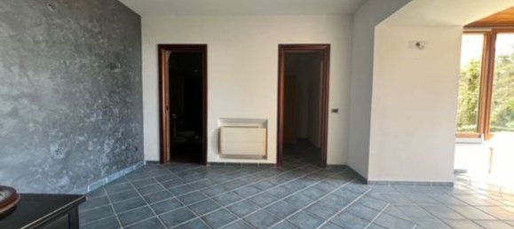 5 rooms Apartment in Anzio, Italy No. 48599 6