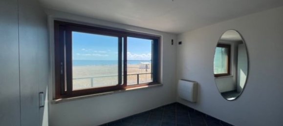 5 rooms Apartment in Anzio, Italy No. 48599 26