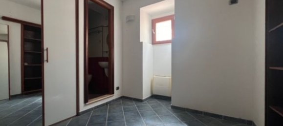 5 rooms Apartment in Anzio, Italy No. 48599 47