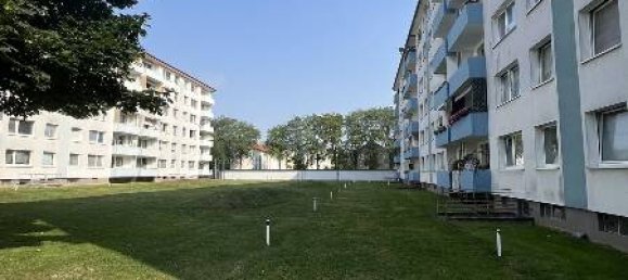 2 bedrooms Apartment in Duren, Germany No. 303343 3