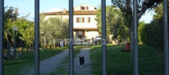 4 bedrooms House in Montespertoli, Italy No. 169170 6