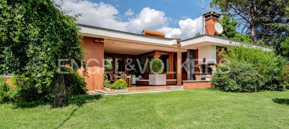 3 bedrooms Villa in Maser, Italy No. 301789 5