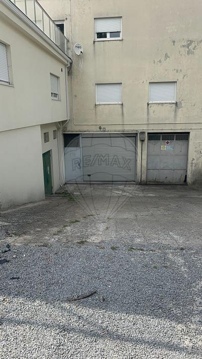 Garaje de 3 dormitorios en Vila Real, Portugal No. 64894