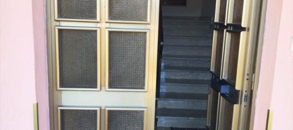 5-salle Appartement à Santo Stefano di Rogliano, Italy No. 37542 3