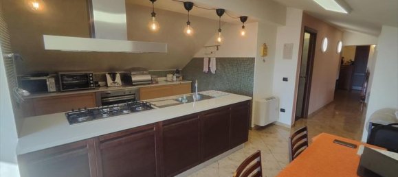 5-salle Appartement à Santo Stefano di Rogliano, Italy No. 37542 9