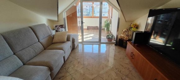 5-salle Appartement à Santo Stefano di Rogliano, Italy No. 37542 12