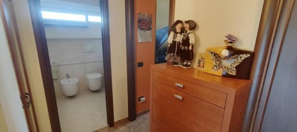 5-salle Appartement à Santo Stefano di Rogliano, Italy No. 37542 13