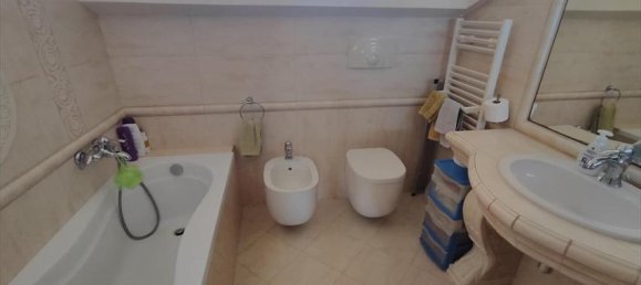 5-salle Appartement à Santo Stefano di Rogliano, Italy No. 37542 17