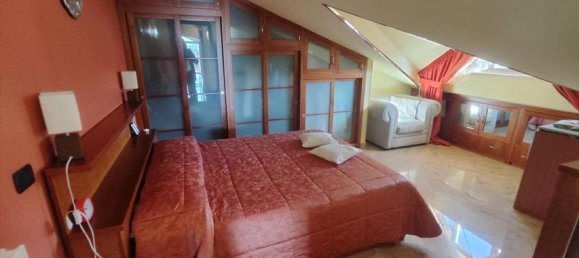 5-salle Appartement à Santo Stefano di Rogliano, Italy No. 37542 14