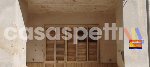 4 bedrooms House in Veglie, Italy No. 330500 4