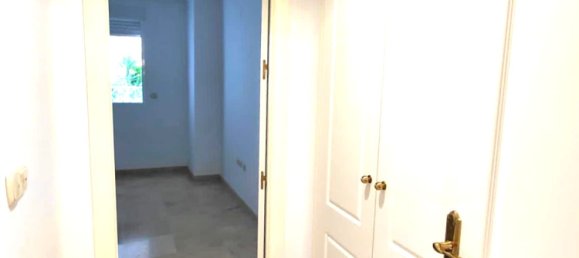 1 bedroom Apartment in Marbella, Spain No. 174830 10