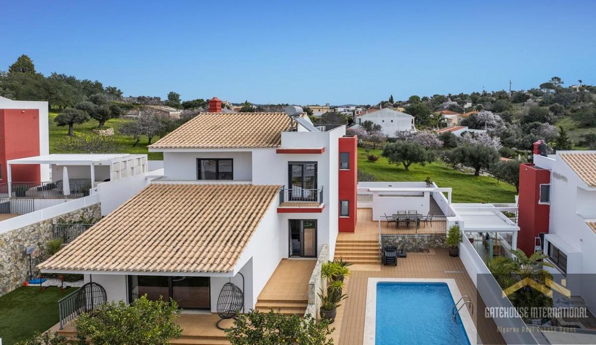 4 غرف نوم فيلا في Loule, Portugal رقم 9257