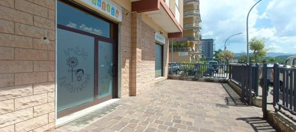 Imóvel comercial de 1 divisão em Isernia, Italy N.º 32591 14